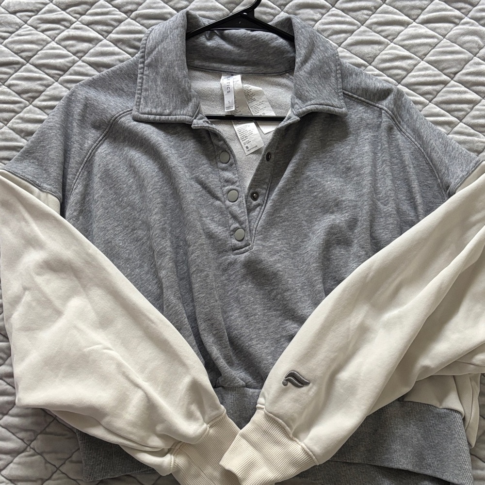 Fabletics Gray and Cream Sweatshirt